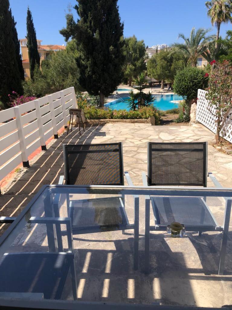 Regina Gardens - Spacious 3 Bed, 2 Bath Maisonette Paphos Ngoại thất bức ảnh
